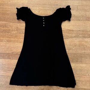 Harper short ruffle sleeve t-shirt button-embellishment mini dress size L
 b69